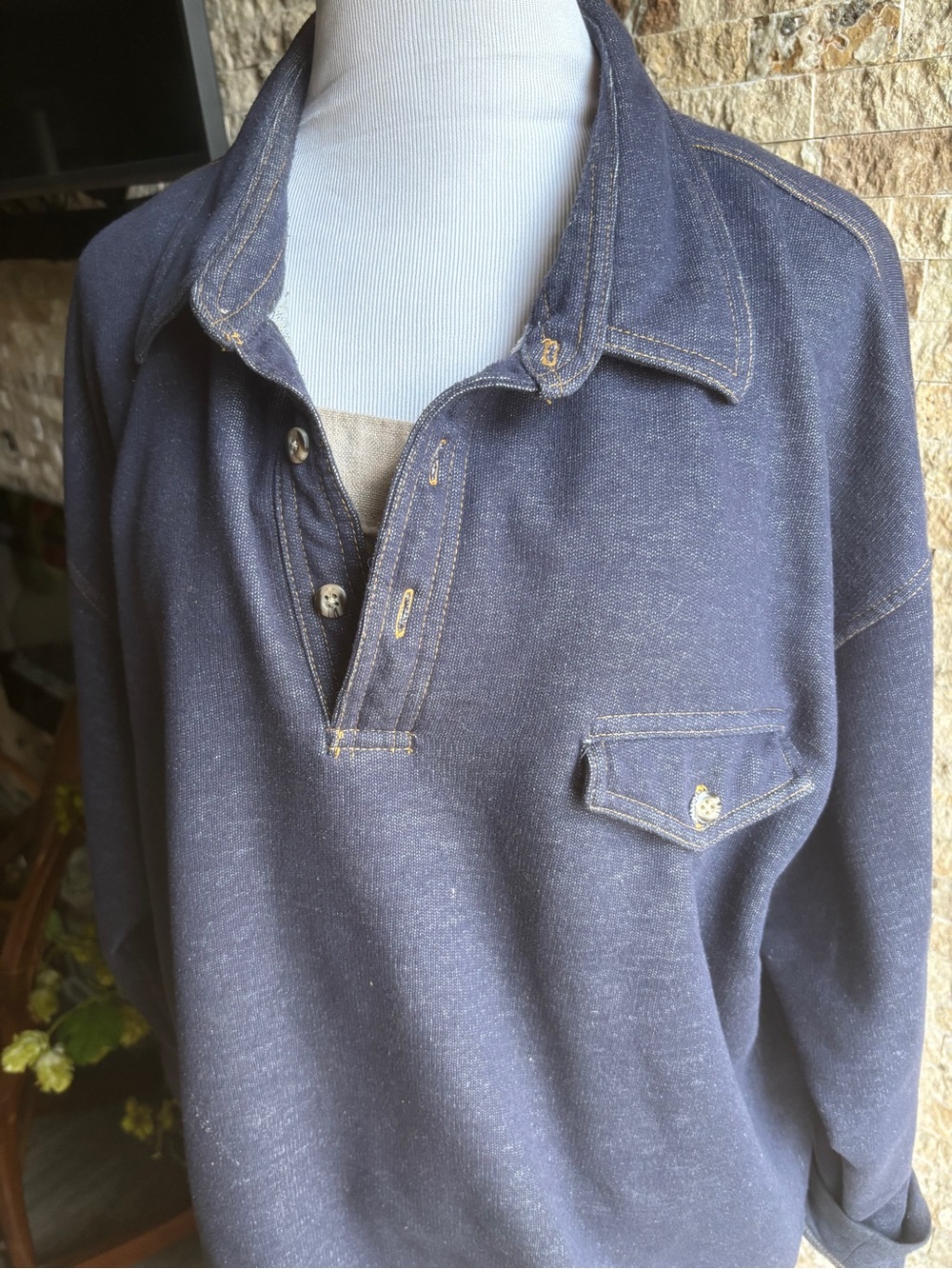 Classic Navy Long-Sleeve Henley Pullover Vintage - Picture 4 of 8
